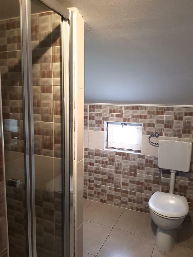 Apartments Marko Vir Luaran gambar