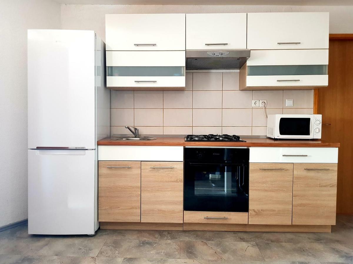 Apartments Marko Vir Luaran gambar