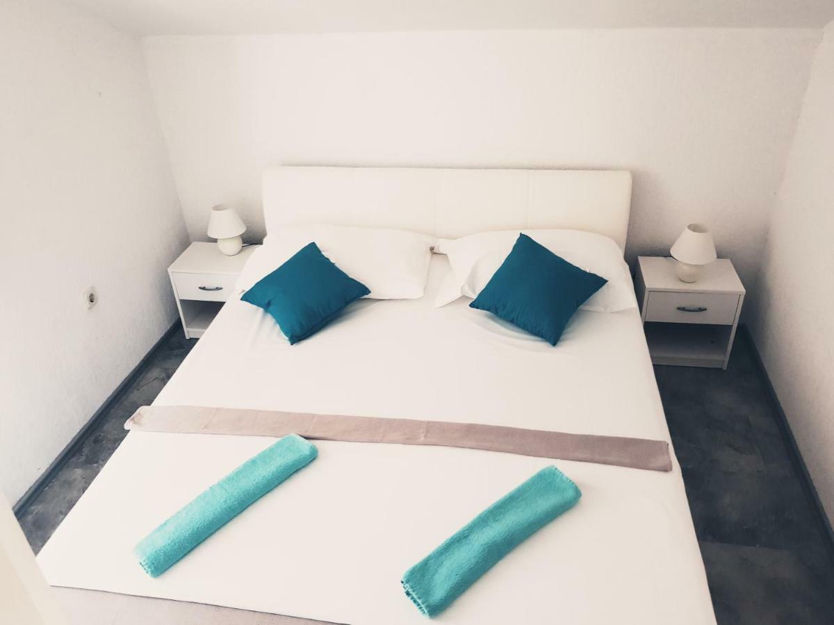 Apartments Marko Vir Luaran gambar