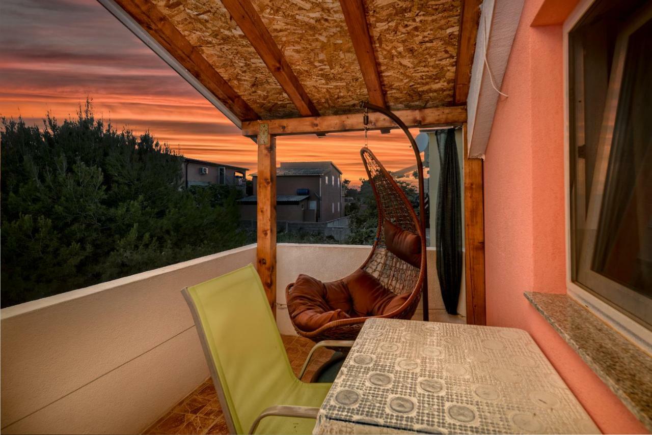 Apartments Marko Vir Luaran gambar