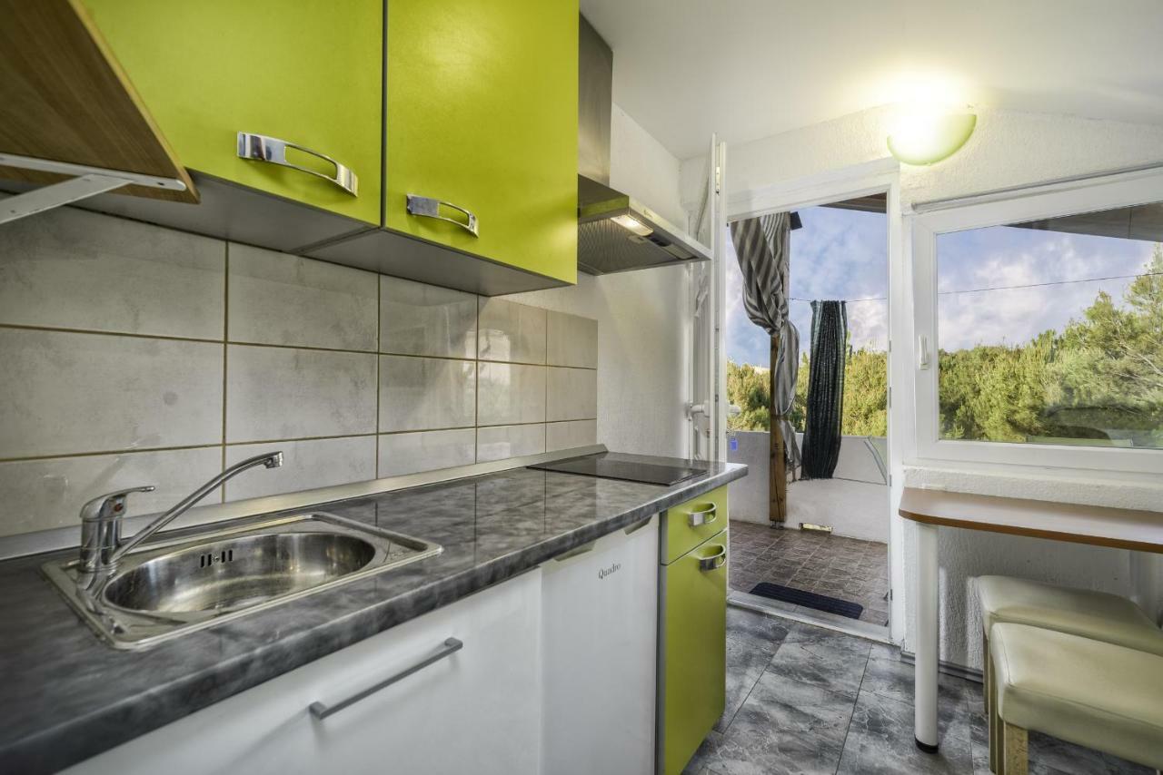 Apartments Marko Vir Luaran gambar