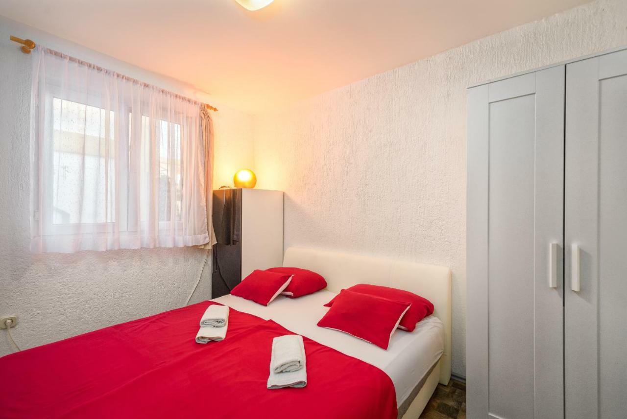 Apartments Marko Vir Luaran gambar