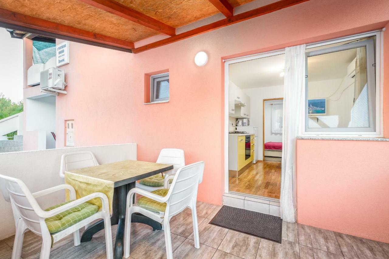 Apartments Marko Vir Luaran gambar